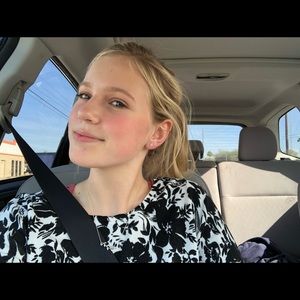 Meet your Posher, Emma